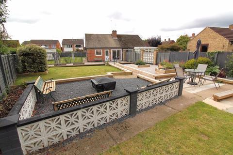 3 bedroom bungalow for sale, Priors Barn Close, Derby