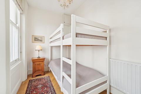 2 bedroom flat for sale, Gloucester Road, South Kensington, London