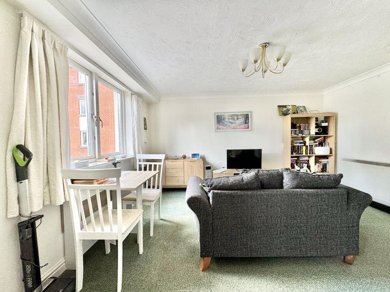 Living / Dining Room