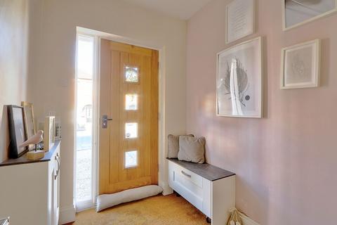 18 Belmont Avenue, South Bank, Middlesbrough, TS6 0AY