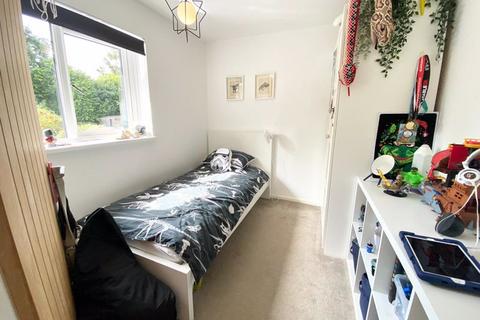 39 White Farm Road, Sutton Coldfield, B74 4LG