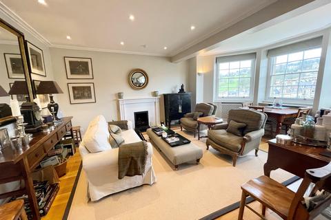 3 bedroom apartment to rent, Royal Crescent, Bath