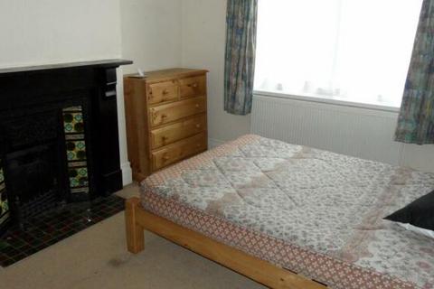 5 bedroom terraced house to rent, Hartopp Road, Leicester, LE2