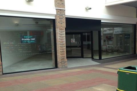 Shop to rent, St Cuthberts Walk, Shopping Centre, Chester-Le-Street, Durham, DH3