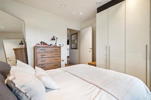 1 bedroom duplex to rent, Lockington Road, London, SW8