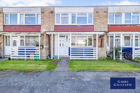 3 bedroom terraced house to rent, Nursery Road, Pinner