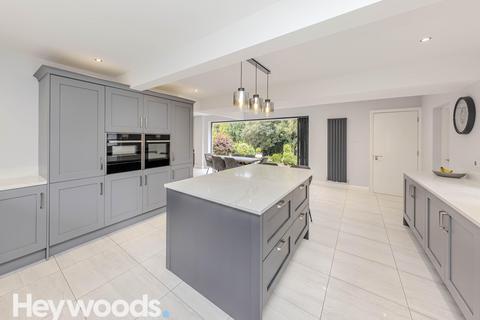 4 bedroom detached house for sale, Seabridge Lane, Seabridge, Newcastle-under-Lyme, Staffordshire