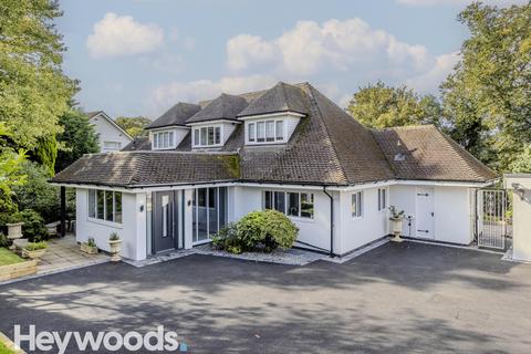 4 bedroom detached house for sale, Seabridge Lane, Seabridge, Newcastle-under-Lyme, Staffordshire