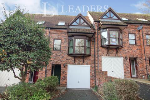 3 bedroom terraced house to rent, Old Malthouse Court, Worcester, WR1