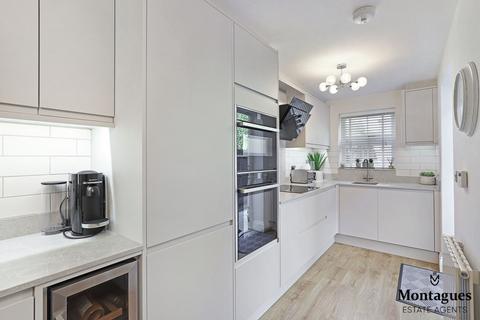 2a Brook Road, Epping, CM16 7BS