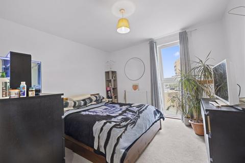 1 bedroom apartment for sale, Guide Price £230-£240k - Cabot Close, Croydon