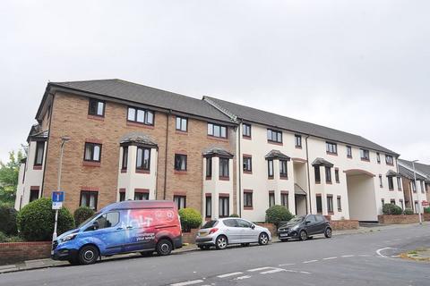 1 bedroom apartment for sale, Knighton Road, Plymouth. A One Bedroom Second Floor Flat with Parking. Ideal BTL or FTB.