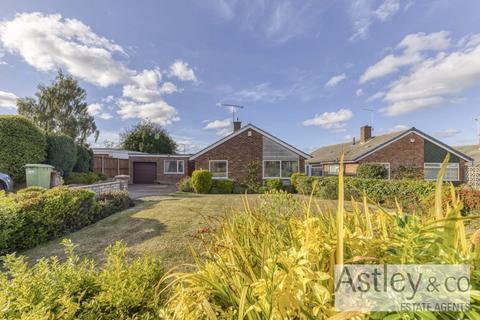 4 bedroom bungalow for sale, Valley Side Road, Norwich