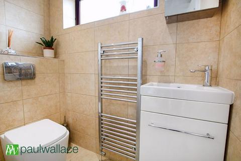 2 Broom Close, Cheshunt, Waltham Cross, EN7 6DD