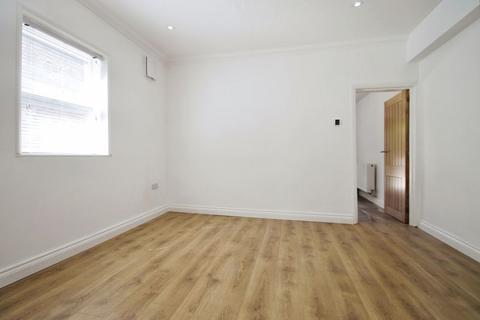 19 Tachbrook Road, Uxbridge, UB8 2QS