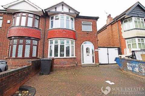 3 bedroom semi-detached house to rent, Wellington Road, Bilston WV14