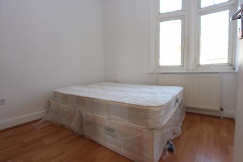 undefined, Lordship Lane, Wood Green N22