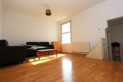 undefined, Lordship Lane, Wood Green N22