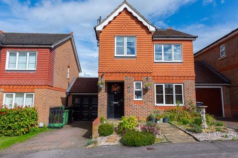 4 bedroom semi-detached house for sale, Wood End, Basingstoke RG24