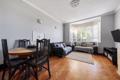 2 bedroom ground floor flat for sale, Croydon Road, Wallington