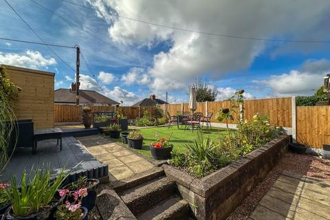 3 bedroom semi-detached house for sale, Lambourne Drive, Baddeley Edge, Stoke-on-Trent, ST2