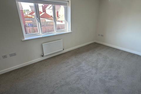 3 bedroom house to rent, Slim Drive, Gedling, Nottingham, Nottinghamshire, NG4