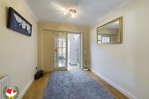 7 Basil Close, Abbeydale, Gloucester, GL4 5TJ