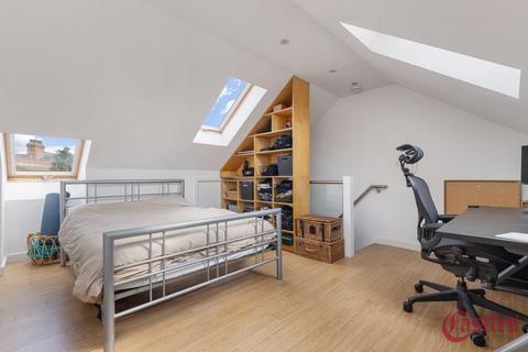 2 bedroom terraced house for sale, Kings Gate Mews, Spencer Road, N8