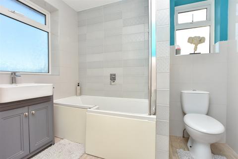 8 Birch Grove, Hempstead, Gillingham, ME7 3RA