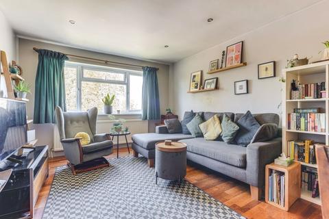 2 bedroom apartment for sale, Palmerston Road, London, N22