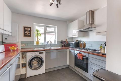 2 bedroom apartment for sale, Palmerston Road, London, N22