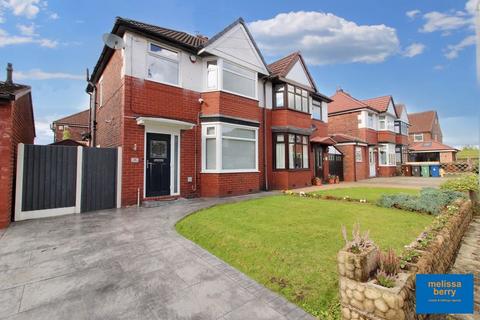 3 bedroom semi-detached house for sale, Roseland Drive, Manchester M25