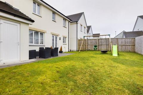 3 bedroom house for sale, Chivilas Road, Camborne - Detached family home