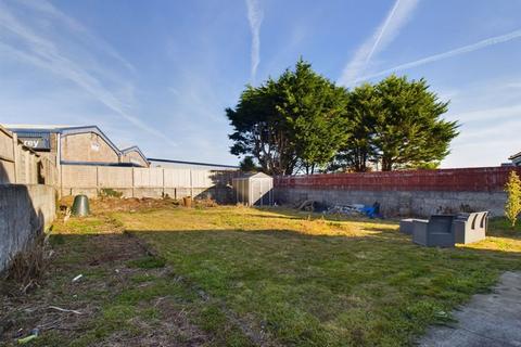 124 Weeth Road, Camborne, TR14 7NB
