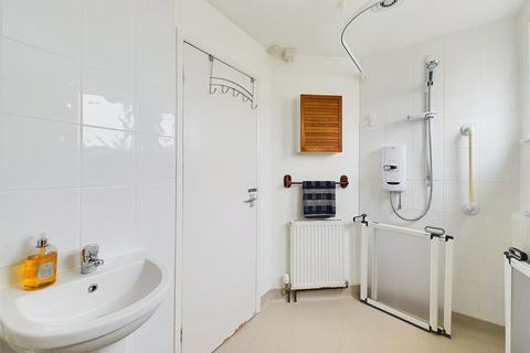 38 Arundel Drive, Rodborough, Stroud, GL5 3SH