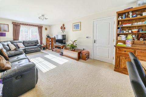 5 bedroom detached house for sale, New Cardington MK42