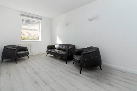 1 bedroom flat for sale, Thames Circle, Isle Of Dogs, London, E14 3RX