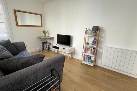 1 bedroom flat for sale, Fore Street, Yelverton PL20