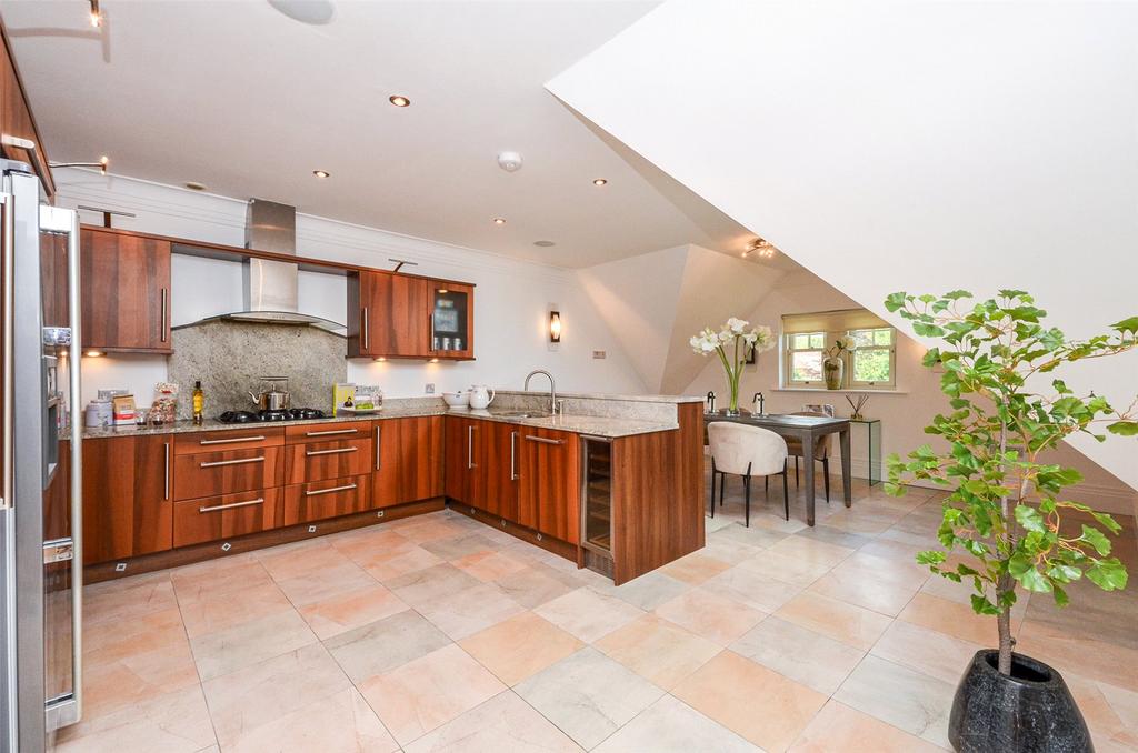 Walshaw Avenue, Colwyn Bay, Conwy, LL29 2 bed apartment for sale £299,995