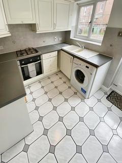 2 bedroom end of terrace house to rent, Westminster Court, Hoole, Chester, Cheshire, CH2