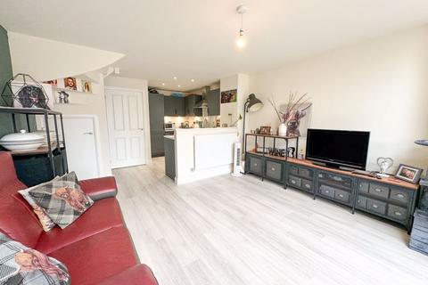 138 Armstrongs Fields, Broughton, Aylesbury, HP22 7BX