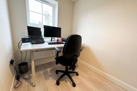 138 Armstrongs Fields, Broughton, Aylesbury, HP22 7BX