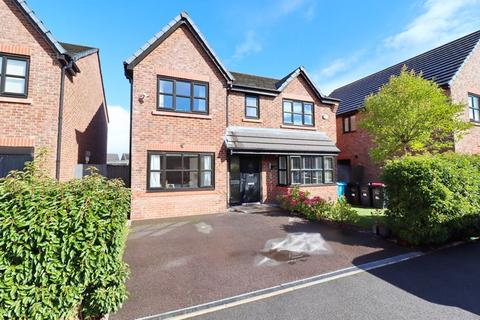 4 bedroom detached house for sale, Laughton Avenue, Manchester M28