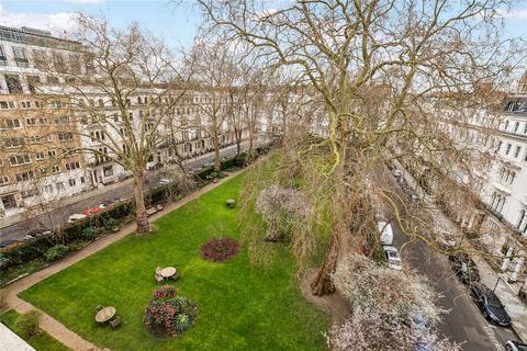 2 bedroom apartment to rent, Kensington Gardens Square, London W2