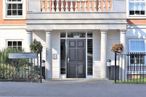 3 bedroom apartment for sale, Regency Apartments, Chigwell IG7