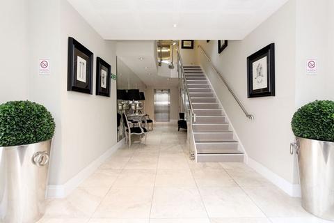 3 bedroom apartment for sale, Regency Apartments, Chigwell IG7