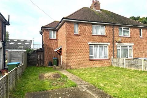 5 Bellscroft Close, Littlehampton, BN17 6EA