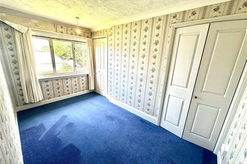 5 Bellscroft Close, Littlehampton, BN17 6EA