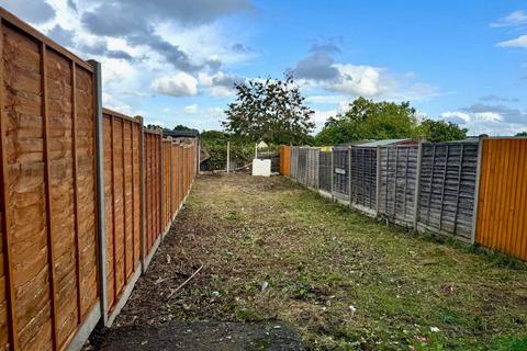 3 bedroom terraced house for sale, London N18