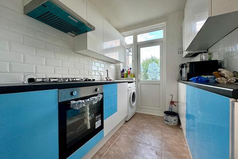 3 bedroom terraced house for sale, London N18